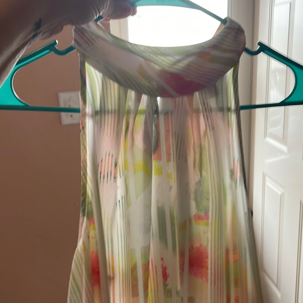 Sleeveless shirt